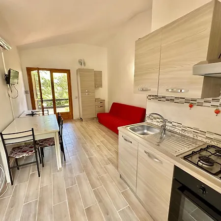 Apartment Con Veranda - Zona A 650 Mt Dalla Mare San Teodoro (Sardinia)